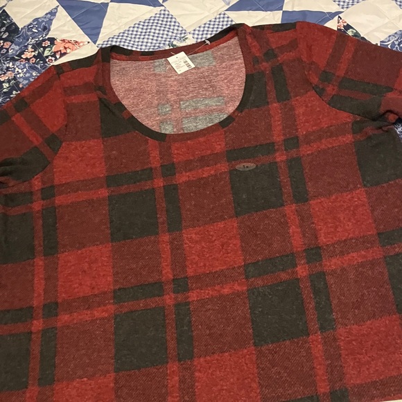 24/7 Maurices Tops - Plaid Red and Black Women's Tunic Top